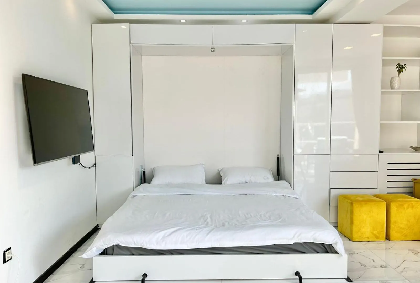 City Center Apartment -Between Herous Square And Holiday Inn Tbilisi 0*,  Georgia